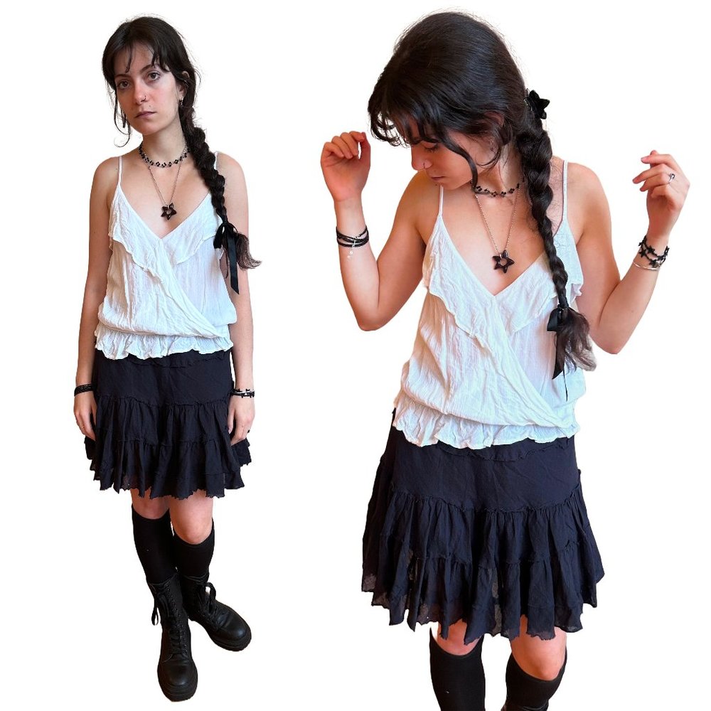 Vintage Y2K Hollister Lightweight Frilly Cropped Ruffle V Neck Tank